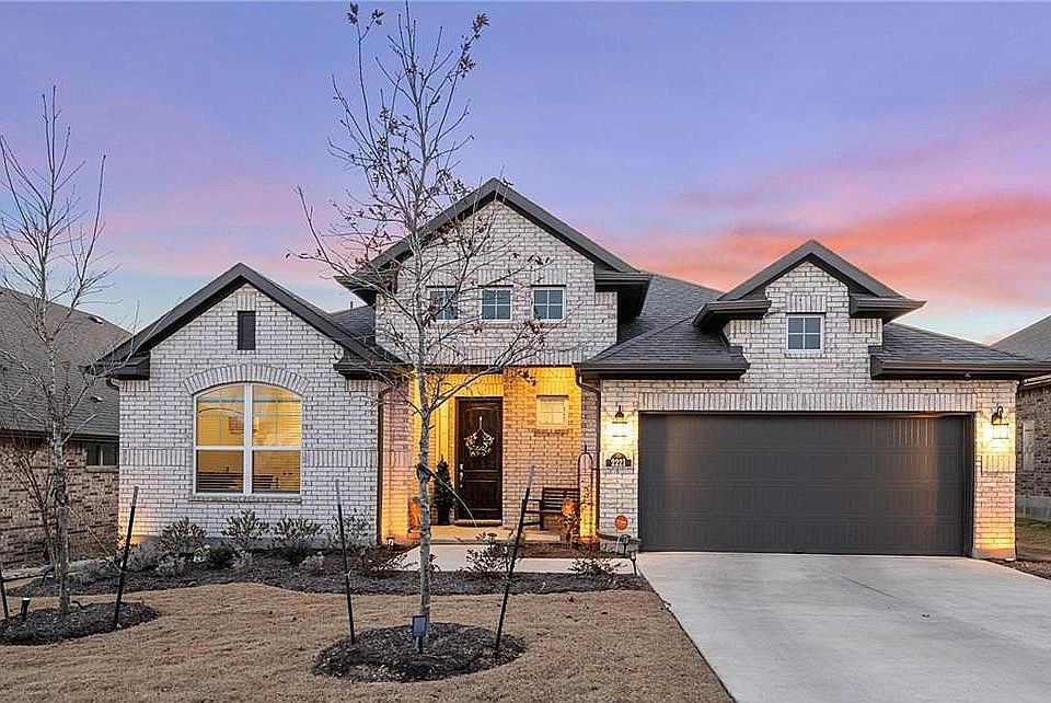 1st image of 2221 Prairie Oaks Dr