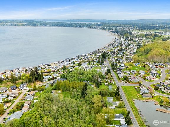 5th image of 4884 Bay Road
