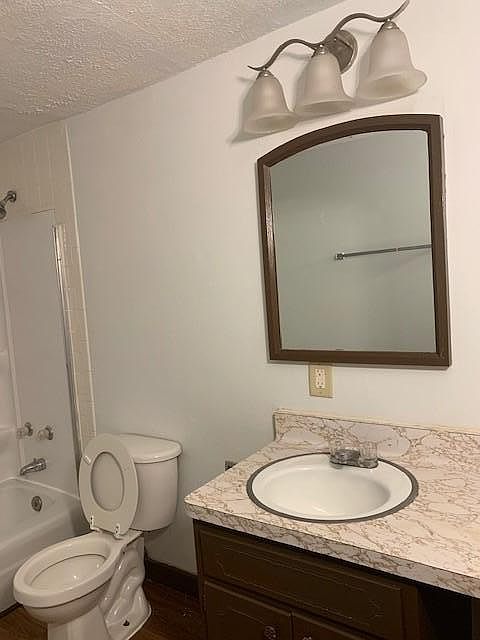 1st image of 6060 Elm Ct #1