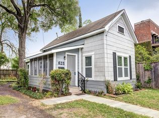 625 E 12th 1/2 St, Houston, TX 77008