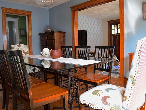5th image of 81 Fair Oaks Ave