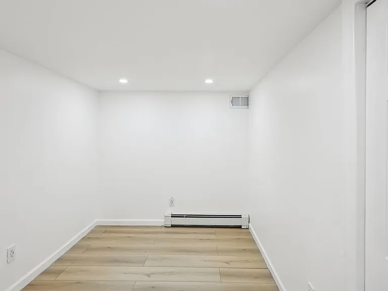 120 Hulick St — Photo 12