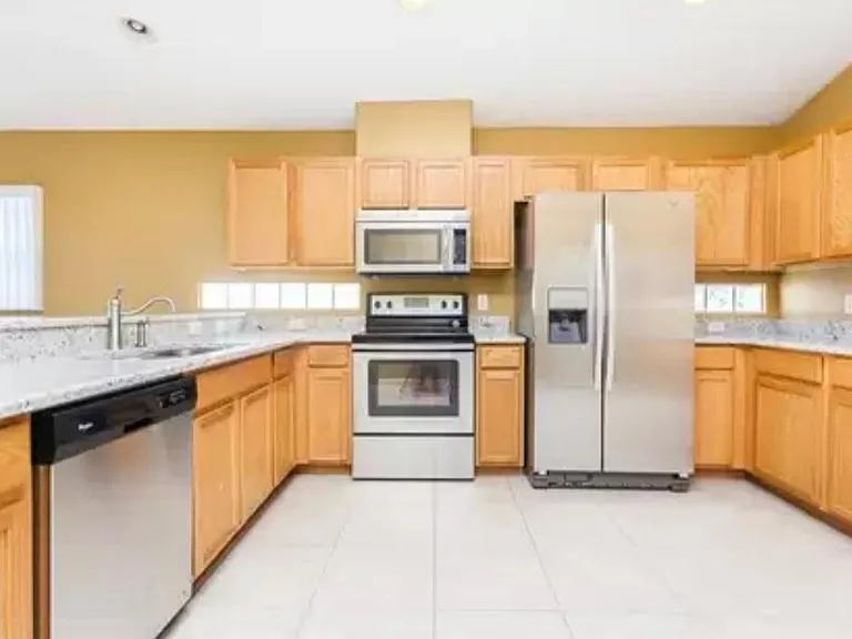 10828 Goldfish Cir — Photo 2