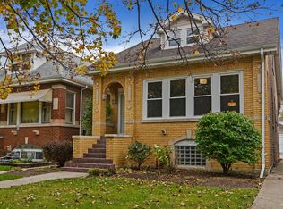 5243 N Ludlam Ave, Chicago, IL 60630