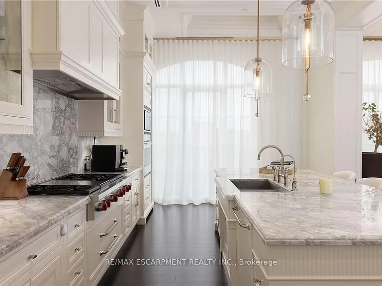 300 Randall St #Penthouse 1 — Photo 23