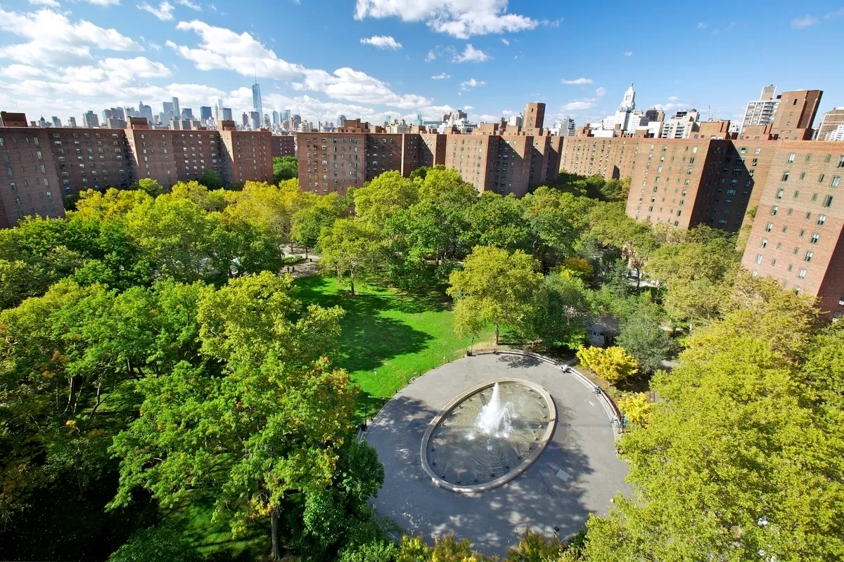 6 Stuyvesant Oval in Stuyvesant Town/PCV Sales, Rentals, Floorplans