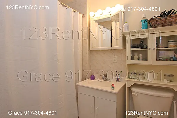 Rented by Chartwell Manhattan Realty | media 8
