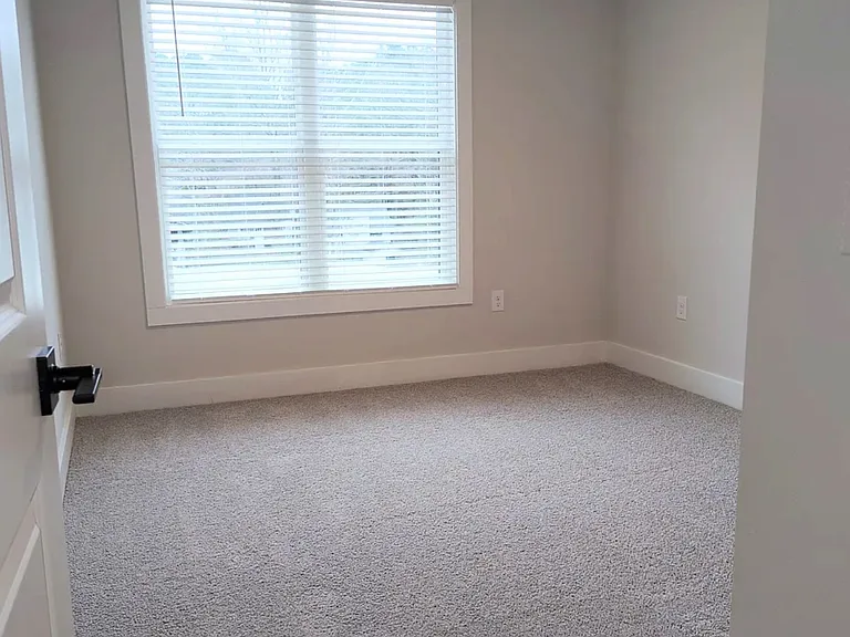 126 Chella Ct — Photo 12