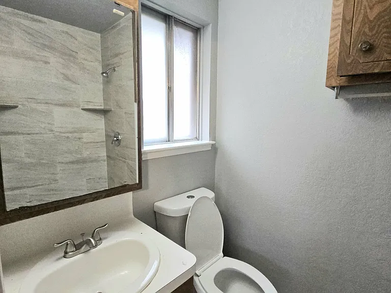 3814 Darling Ave — Photo 10