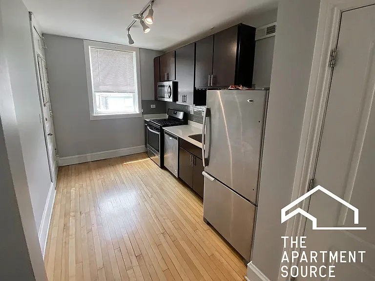 3018 N Karlov Ave #1 — Photo 5