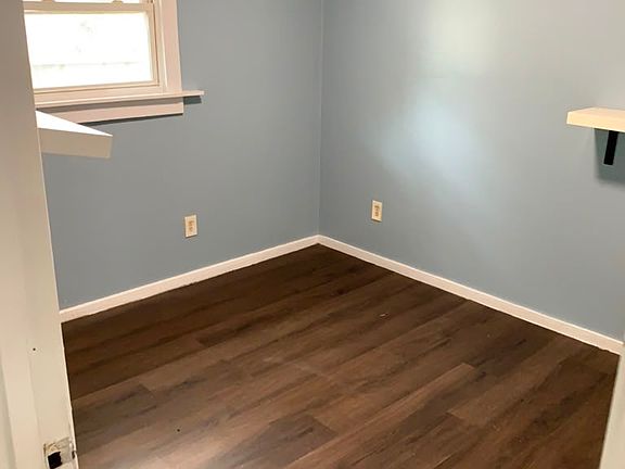 5th image of 78 Jefferson St Floor 2