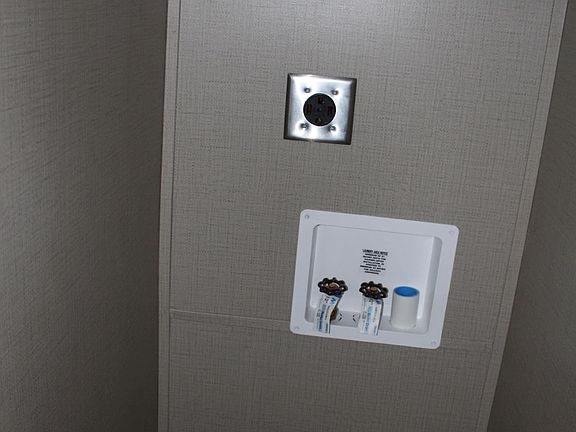 4th image of 930 Mission Ave #83-112