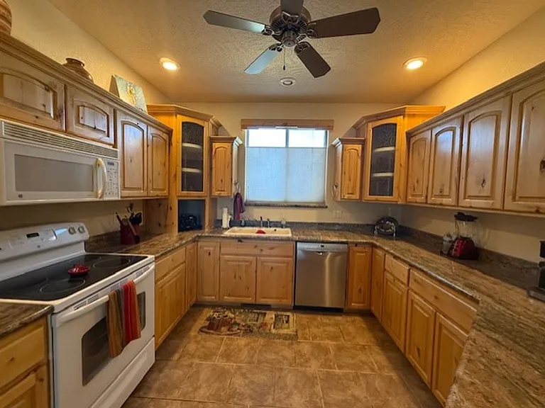 4300 W Hogan Dr — Photo 10