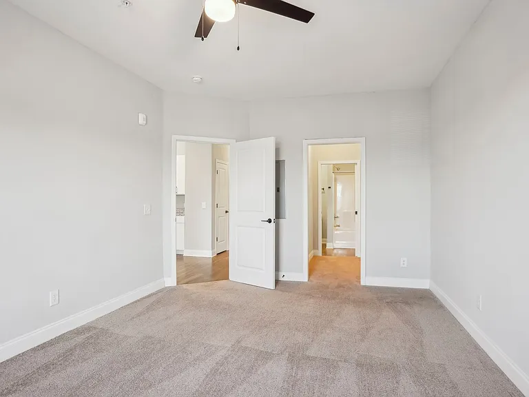 600 Station Square Apartments — Photo 50