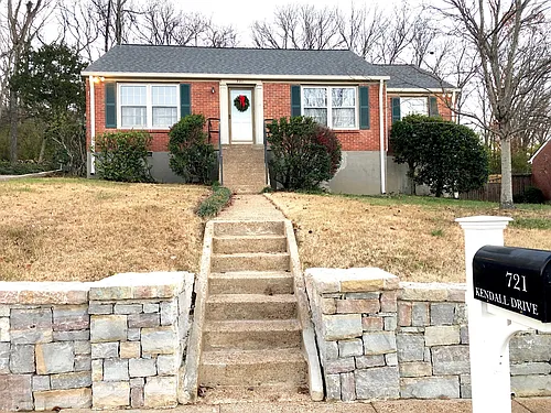 721 Kendall Dr Photo 1