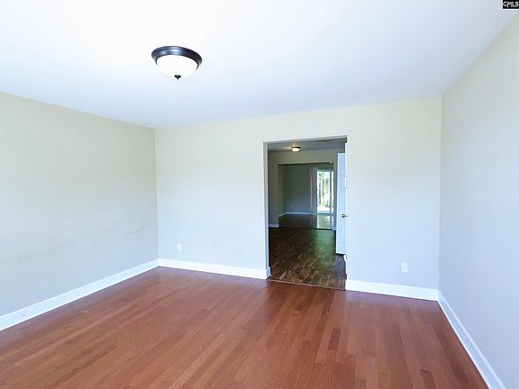 2nd image of 515 Summit Terrace Ct