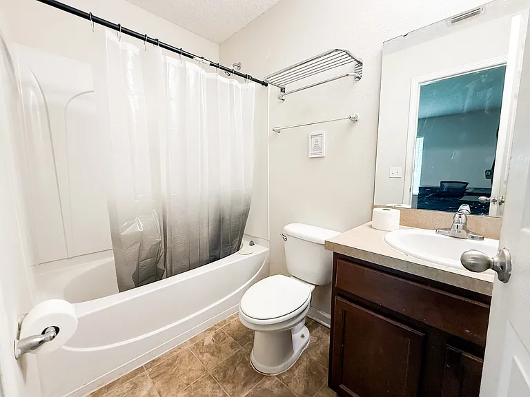 8486 Jasper Ave — Photo 4