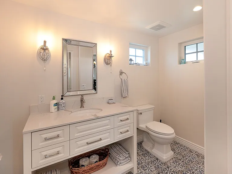 2129 Piru Ave — Photo 10