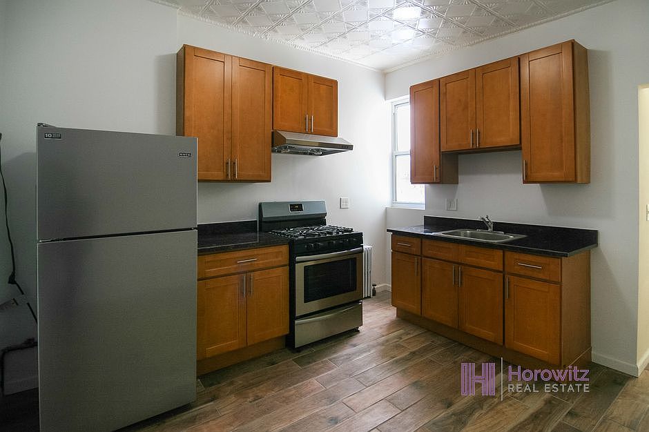 1st image of 3125 41st St APT 3R