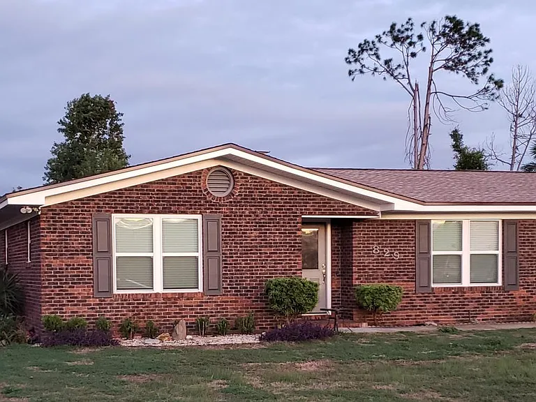 829 Miles Dr — Photo 1
