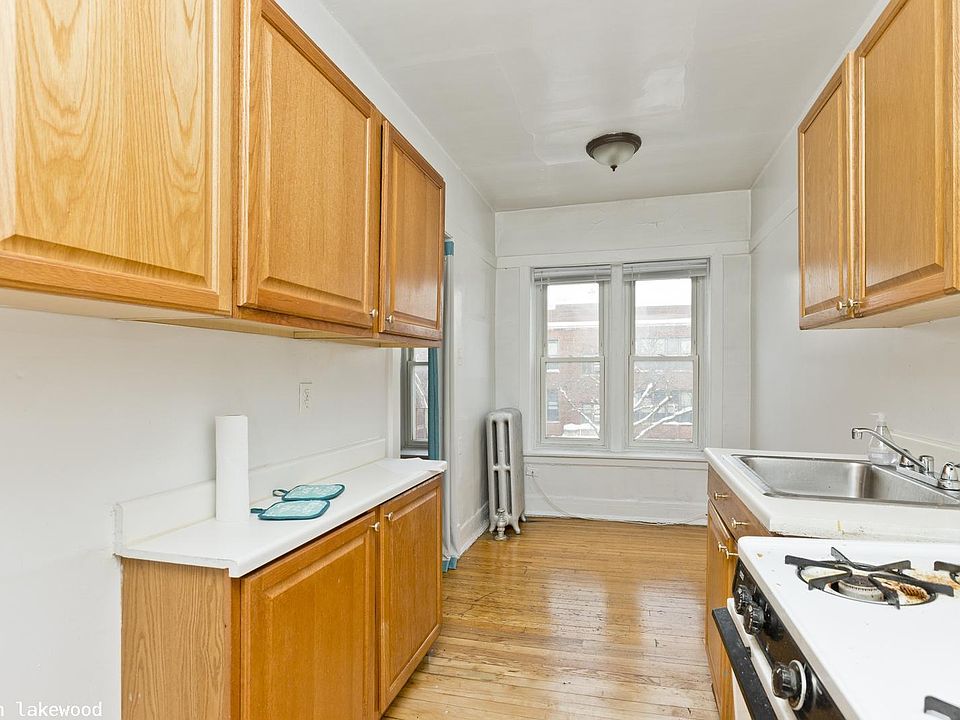 1st image of 6532 N Lakewood Ave #1113