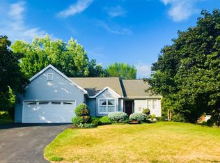 14 Rockefeller Blvd, Rensselaer, NY 12144