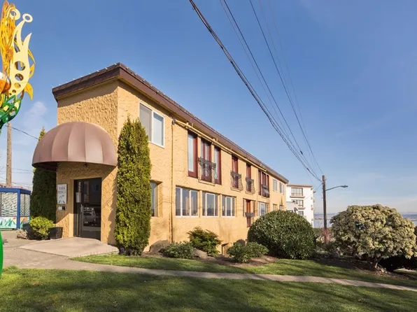 Gorgeous Studios/1 Beds with Incredible Views!, 1928 43rd Ave E APT 11, Seattle, WA 98112