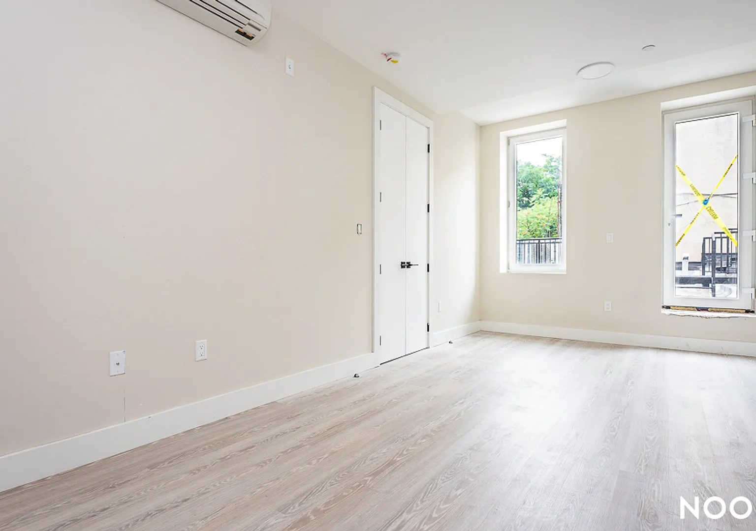 373 Knickerbocker Avenue — Photo 2