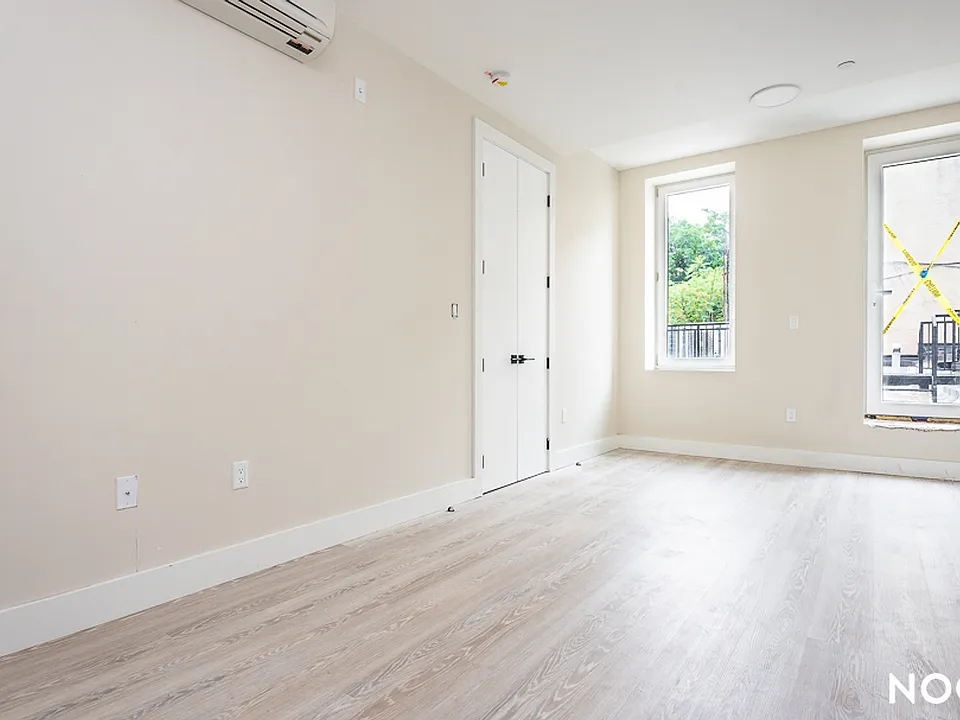 379 Knickerbocker Ave #2E