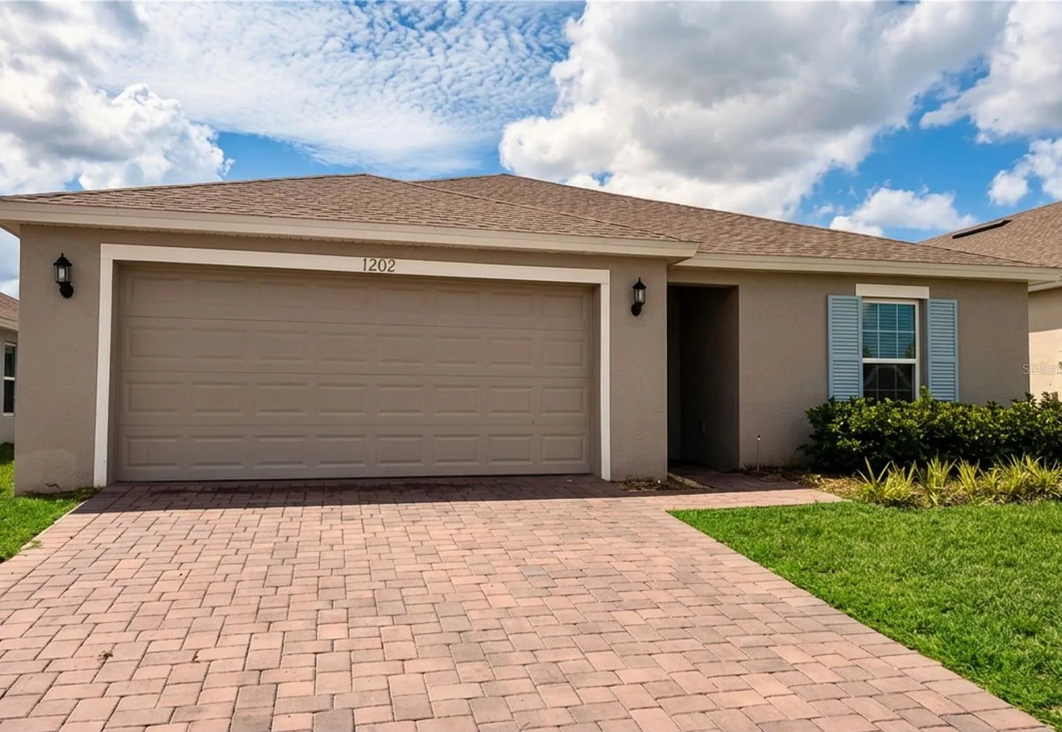 4 bed, 2.0 bath, 1600 sqft, $2,175 — Photo 1