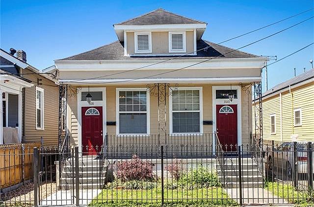 1st image of 3018 Baudin St
