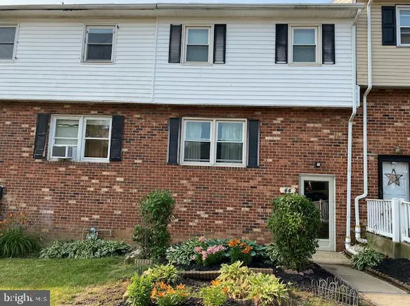 44 E Salisbury Dr, Wilmington, DE 19809