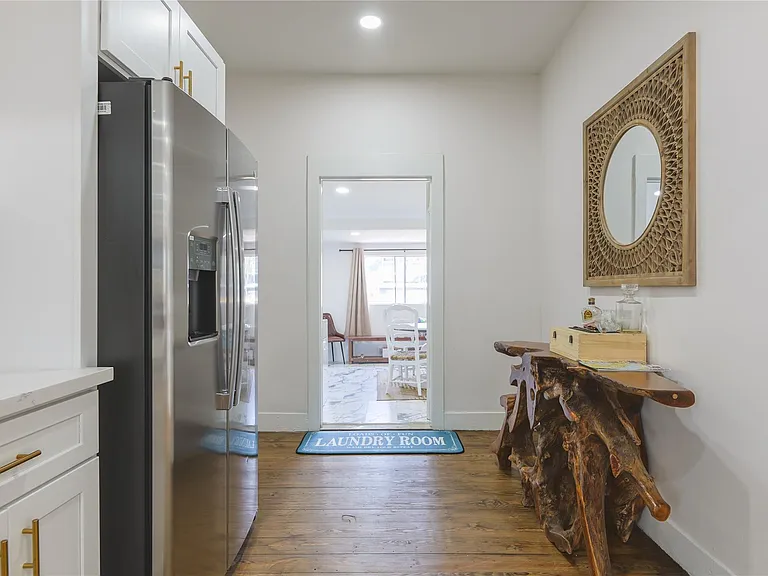 2912 Avenue R — Photo 16