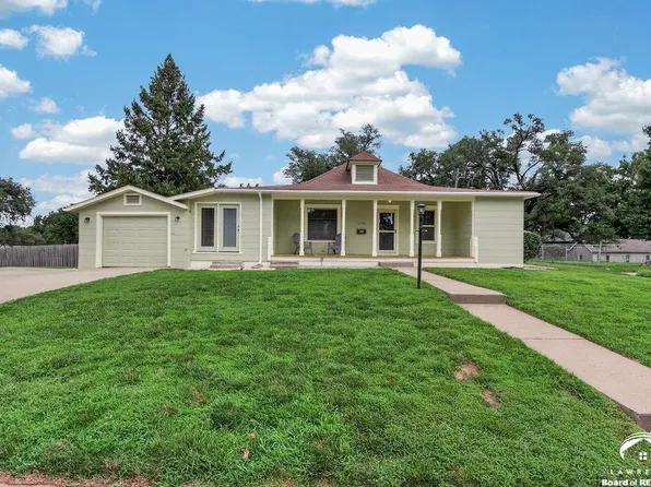 1106 Kansas St, Leavenworth, KS 66048
