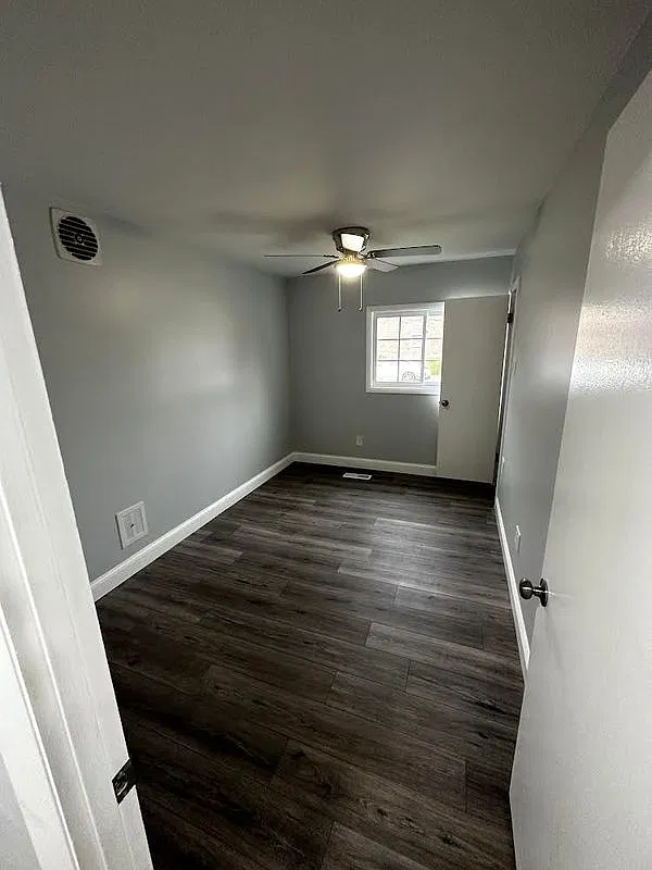 2 bed, 1.0 bath, 1158 sqft, $1,850 — Photo 3