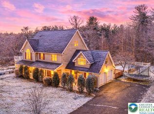 2247 Reo Dr, Effort, PA 18330