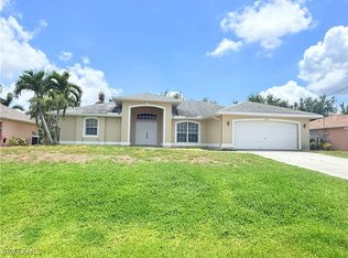2452 NW 9th St, Cape Coral, FL 33993