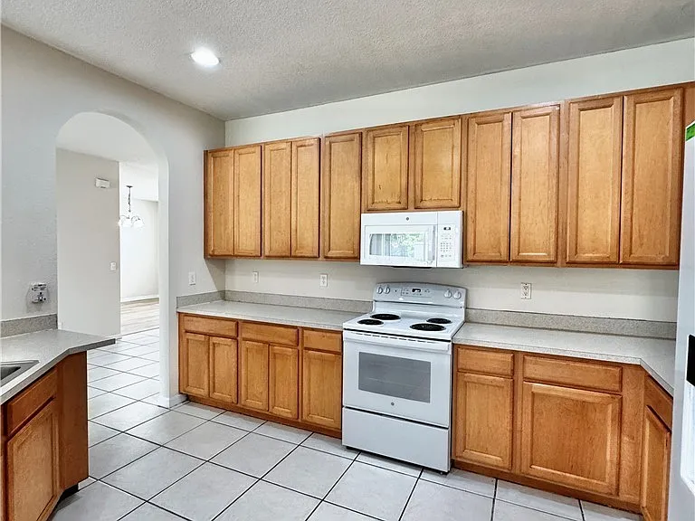 530 Kilgour Ave — Photo 16