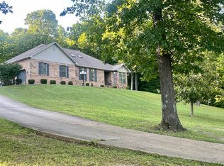 91 Diamond Spgs, Kuttawa, KY 42055
