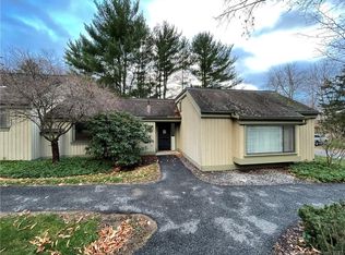 1015 Heritage Vlg #B, Southbury, CT 06488