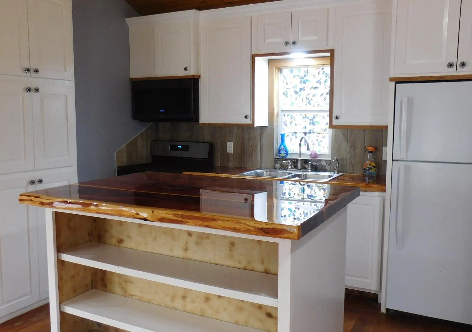 1 bed, 1.0 bath, 680 sqft, $1,100 — Photo 3
