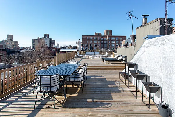 Sold by Corcoran | media 28