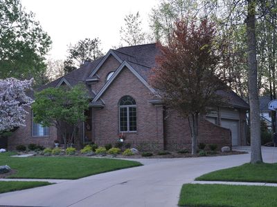3004 Scarborough Ln, Midland, MI, 48640
