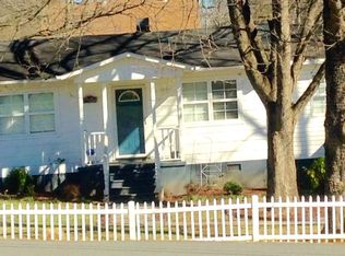 110 Maple Dr, Mount Holly, NC