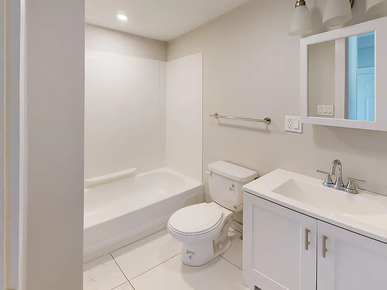 44 Morris St #2 — Photo 3