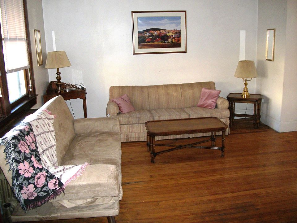 2nd image of 3809 Fleetwood Ave