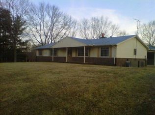 926 Dyer Cir, Morrison, TN 37357