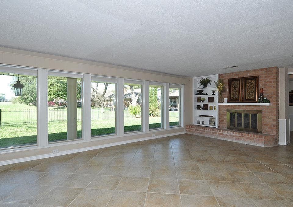 1st image of 3410 Crow Valley Dr