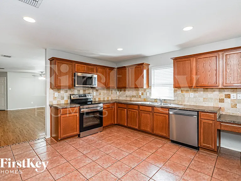 12640 Shady Cedar Dr — Photo 8