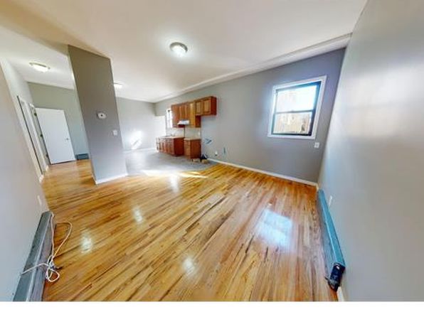 60 Holland Ave #1R